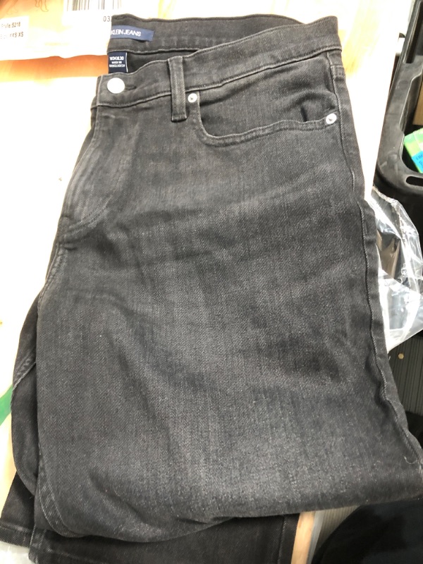Photo 1 of Calvin Klein Men's Straight Fit Jeans Standard Straight 34W x 30L Forever Black