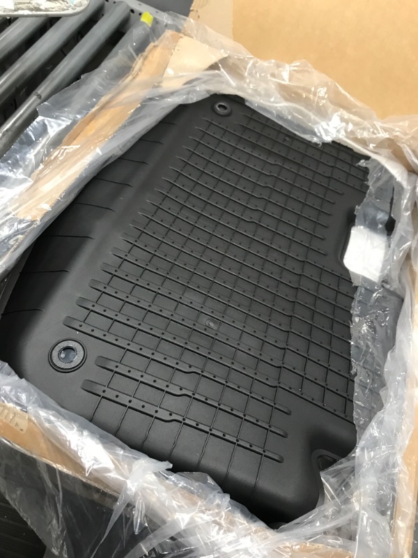 Photo 1 of 6 pc mats for tesla 