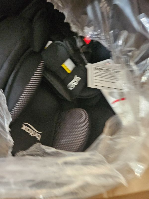 Photo 2 of Britax One4Life Convertible Car Seat, 10 Years of Use from 5 to 120 Pounds, Converts from Rear-Facing Infant Car Seat to Forward-Facing Booster Seat, Performance Fabric, Cool Flow Carbon