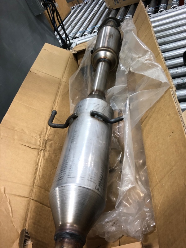 Photo 1 of Catalytic converter 