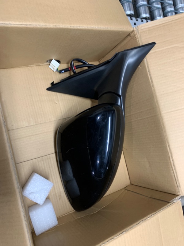 Photo 1 of 2021 VW Jetta with Blind Spot Detection (without Turn Signal / Marker Light) Passenger Side Power Heated Mirror TRQ MRA17381
