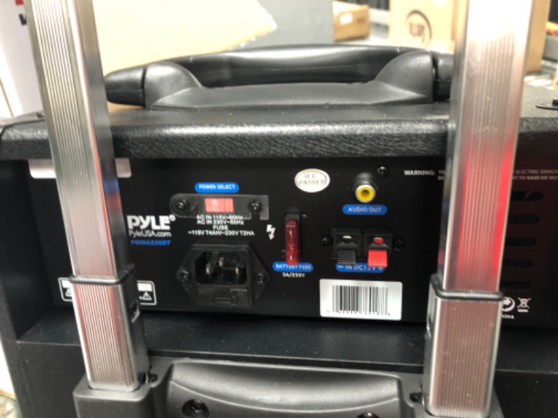 Photo 4 of * important * see clerk notes *
Pyle Wireless Portable PA System-400W Bluetooth Compatible Rechargeable Battery Powered 