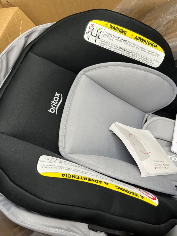 Photo 3 of Britax Willow S Infant Car Seat with Alpine Base, ClickTight Technology, Rear Facing Car Seat with RightSize System, Glacier Onyx