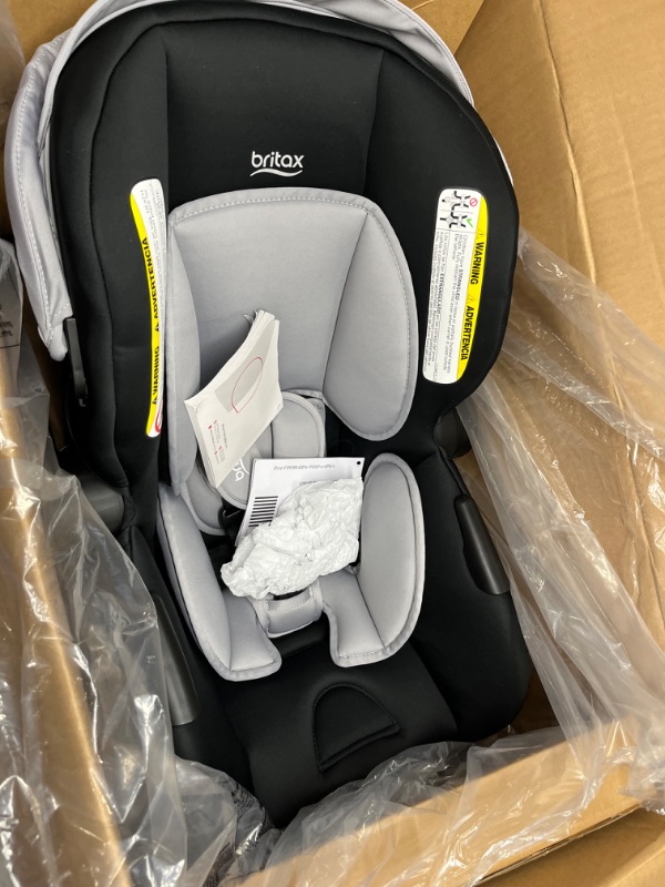 Photo 2 of Britax Willow S Infant Car Seat with Alpine Base, ClickTight Technology, Rear Facing Car Seat with RightSize System, Glacier Onyx