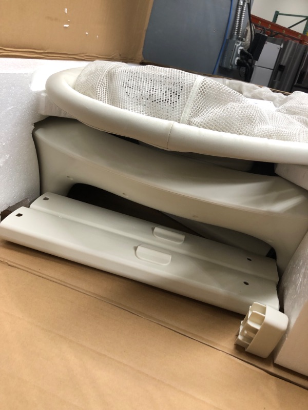 Photo 3 of ***USED - LIKELY MISSING PARTS - UNABLE TO TEST***
4moms MamaRoo Sleep Bassinet, Supports Baby's Sleep with Adjustable Features - 5 Motions, 5 Speeds, 4 Soothing Sounds and 2 Heights