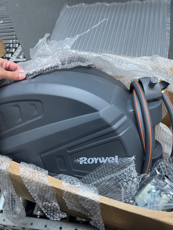 Photo 3 of ***SEE NOTE*** Roywel Retractable Garden Hose Reel 1/2 in x 100ft,Retractable Hose Reel Wall Mount,with 9- Function Sprayer Nozzle,Self-Rewind,Slow Retraction,Self-Locking,Wall Mounted,180° Pivot Bracket 1/2 100FT Grey