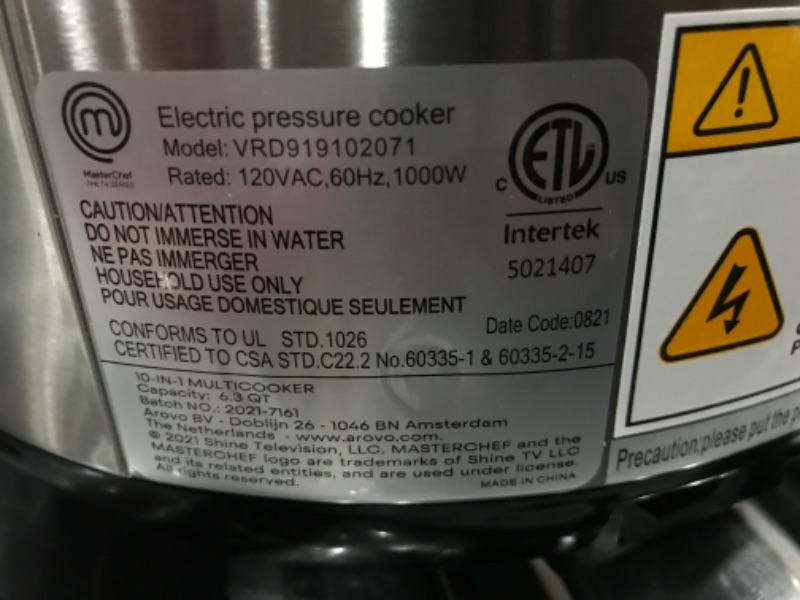 Photo 2 of MasterChef Electric Pressure Cooker 10 in 1 Instapot Multicooker 6 Qt, Slow Cooker, Vegetable Steamer, Rice Maker, Digital Programmable Insta Pot with 18 Cooking Presets, Stainless Steel, Non Stick