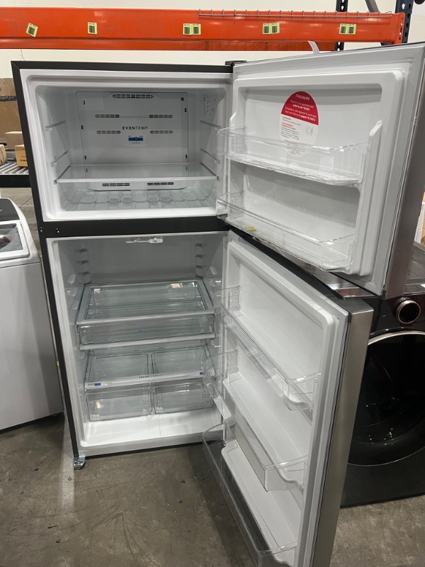 Photo 7 of Frigidaire 20-cu ft Top-Freezer Refrigerator (Fingerprint Resistant Stainless Steel)
