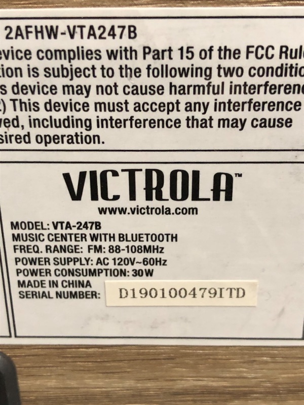 Photo 4 of * used * incomplete * see all images *
Victrola Brookline Style 6-in-1 Bluetooth Record Player & Multimedia Center with Built-in Speakers 