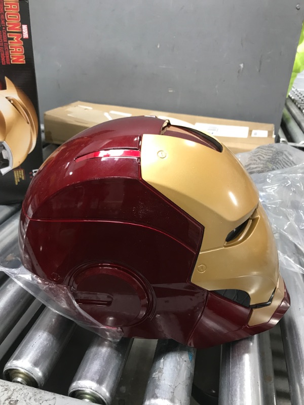 Photo 3 of Avengers Marvel Legends Iron Man Electronic Helmet - Multicolor Characters