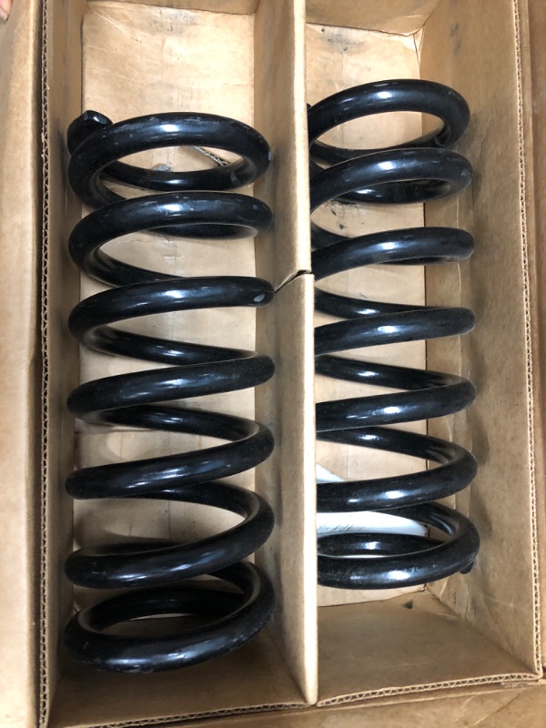 Photo 2 of Moog 80098 Coil Spring Set