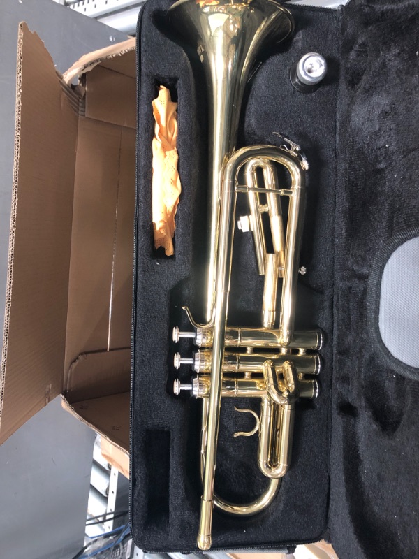 Photo 2 of *** PARTS ONLY *** Yamaer Bb Standard Trumpet Set, Brass Adults Play Western Wind Instruments for Beginners or Advanced Students, with Hard Case, Cleaning Kit, 7C Mouthpiece(Gold)