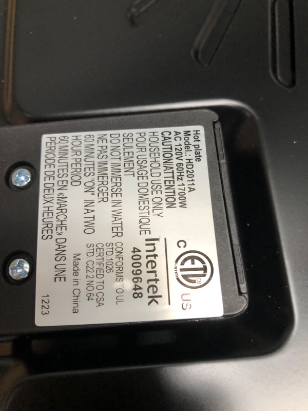 Photo 2 of **SEE NOTES/DAMAGED**
OVENTE Electric Countertop Double Burner, 1700W Cooktop with 6" and 5.75" Stainless Steel Coil Hot Plates, 5 Level Temperature Control, Indicator Lights and Easy to Clean Cooking Stove, Black BGC102B
