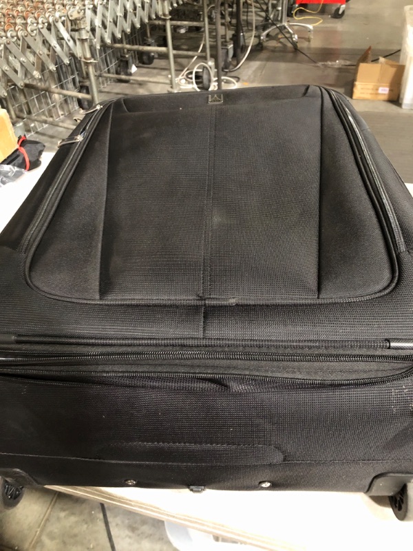 Photo 2 of * used * minor damage *
Travelpro Maxlite 5 Softside Expandable Upright 2 Wheel Luggage, Lightweight Suitcase,