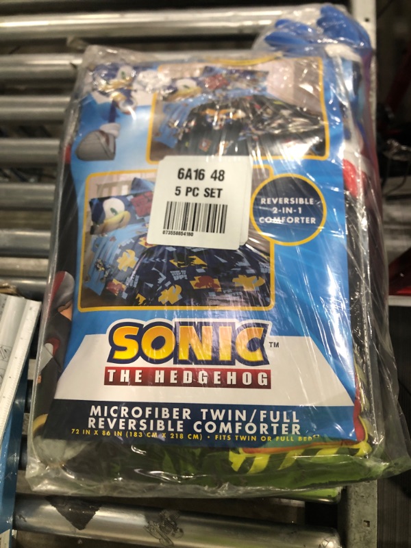 Photo 1 of 5pc kids bedsheet SONIC STYLE