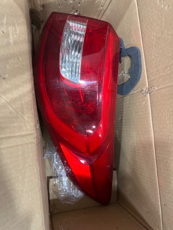 Photo 2 of 2015-2017 hyundai sonata tail lights Right and left