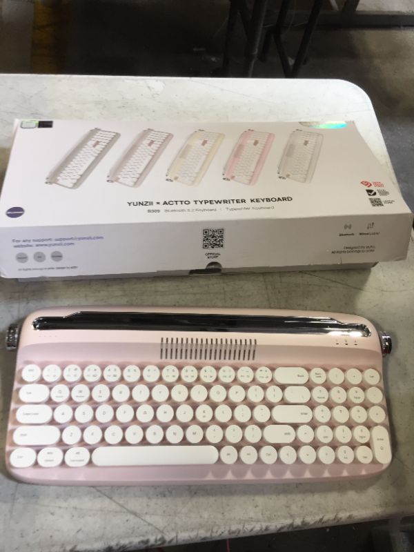 Photo 2 of YUNZII ACTTO B503 Wireless Typewriter Keyboard, Retro Bluetooth Aesthetic Keyboard with Integrated Stand for Multi-Device (B503, Baby Pink)
