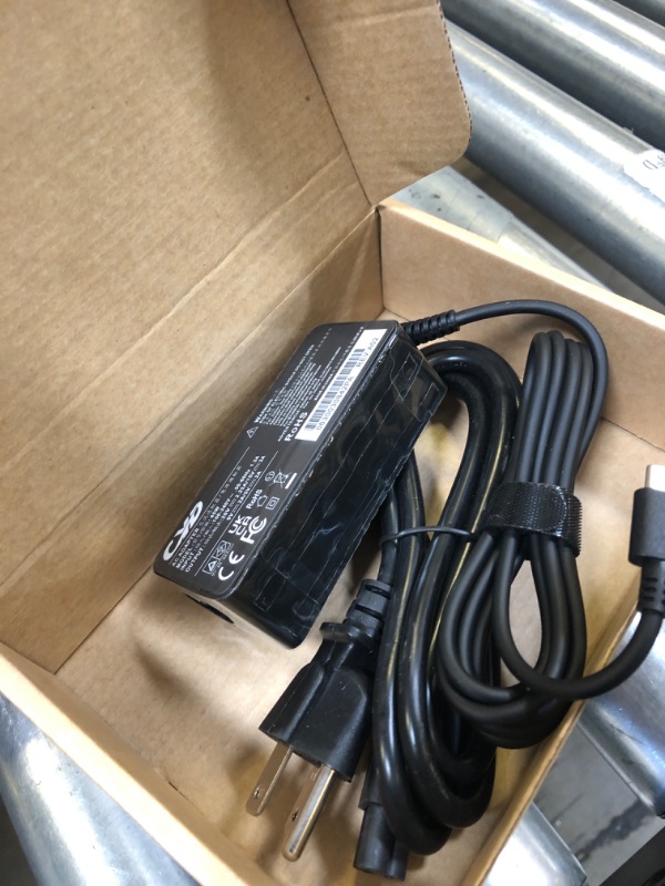 Photo 4 of 65 W LAPTOP CHARGER USB C 