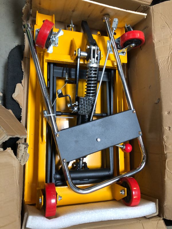 Photo 4 of Hydraulic Lift Table Cart 330lbs, Lift Table Capacity 28.4" Lifting Height, Manual Single Scissor with 4 Wheels and Non-Slip Pad Thickness 3mm for Material Handling and Transportation

