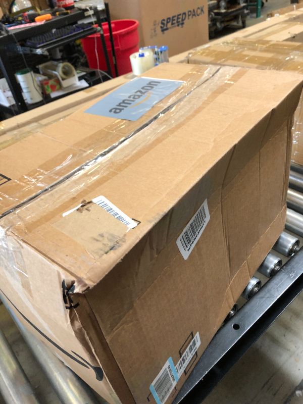 Photo 1 of Kinlop 100 Pieces 31.5 x 71 Inch Disposable Bed Sheets Non-Woven Spa Fabric Sheets Black Waterproof Oil Proof Bed Cover Massage Table Sheets for Travel Spa Tattoo Hotel Salon