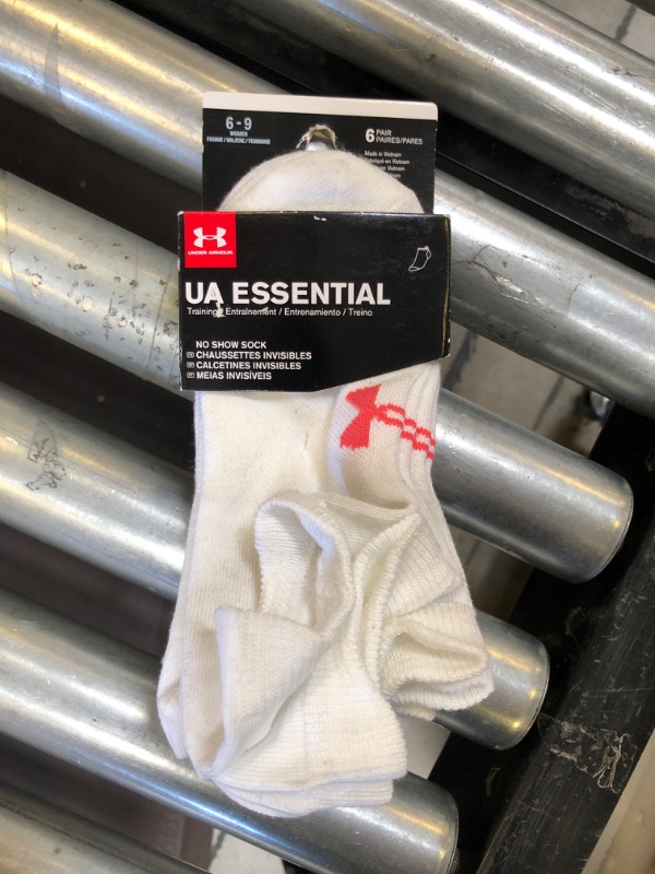 Photo 1 of Under Ameror Essential No Show Socks Womens Size 6-9, WHITE