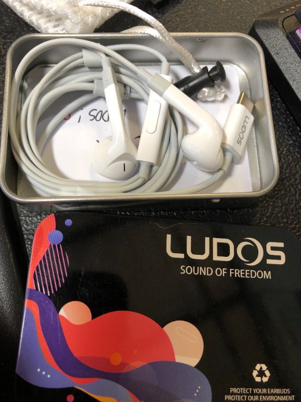 Photo 1 of LUDOS HEADPHONES 