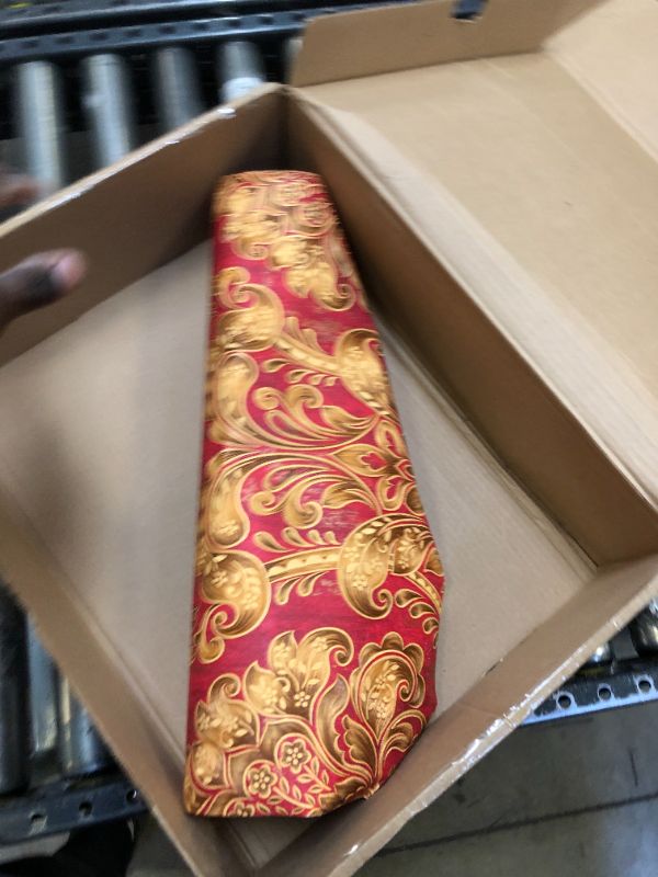 Photo 2 of 10X0.53M Retro Vintage Gold Damask Waterproof Deep Embossed Textured PVC Wallpaper Roll for Bedroom Livingroom 1.73' W x 32.8' L=5.3? (57sq.ft) (Red)