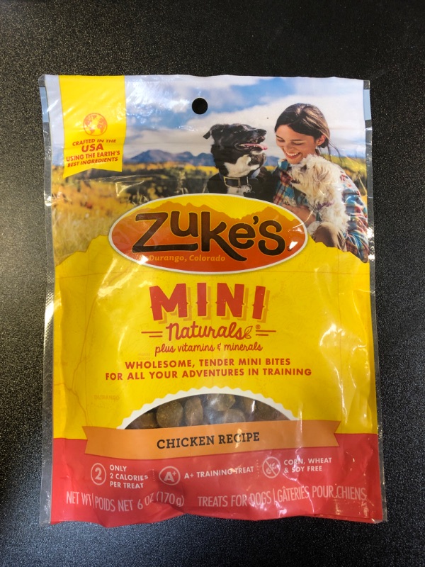Photo 2 of Zuke's Mini Naturals Adult Dog Training Treats, Chicken Recipe with Vitamins & Minerals, Wholesome & Tender Mini Bites Training Treats, 6 OZ Bag (Pack of 3)