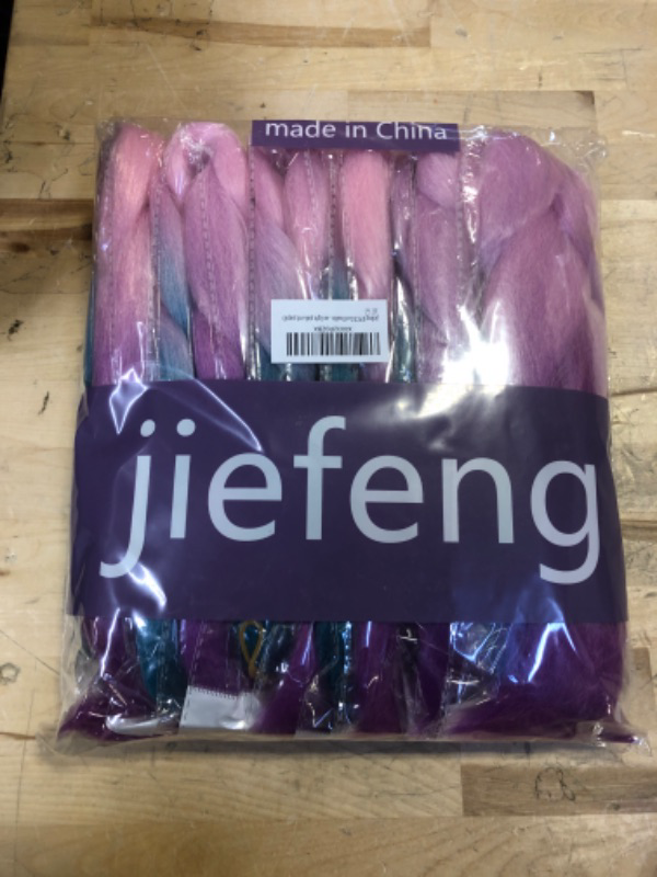 Photo 2 of jiefeng 6 PCS/Lot Braiding Hair Extensions for Women 24 Inch High Temperature Synthetic Ombre Jumbo Braiding Hair Extension for Braids Hair (24 Inch, lake blue-light pink-red purple) 24 Inch lake blue-light pink-red purple