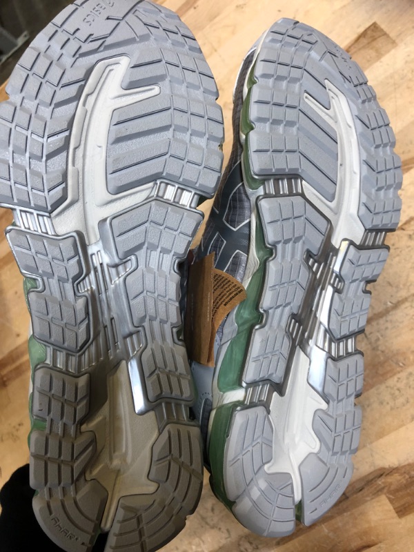 Photo 3 of ASICS Women's Gel-Quantum 360 NYC Running Shoe Size 9.5