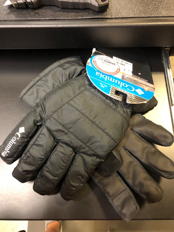 Photo 2 of Columbia Men's Blizzard Ridge Logo Gloves - Black
