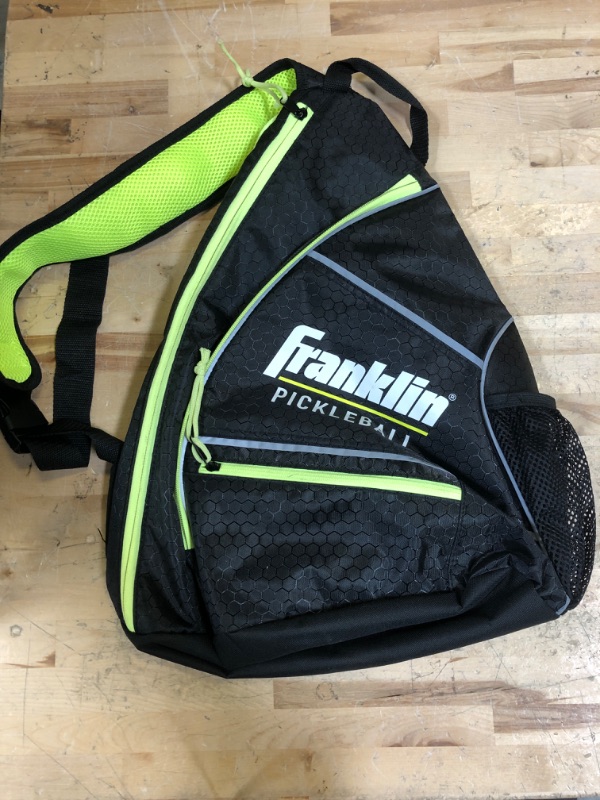 Photo 2 of ++ZIPPLER IS BROKEN FOR ONE SLOT ++ FRANKLIN PICKLEBALL BAG