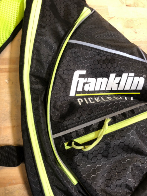 Photo 3 of ++ZIPPLER IS BROKEN FOR ONE SLOT ++ FRANKLIN PICKLEBALL BAG