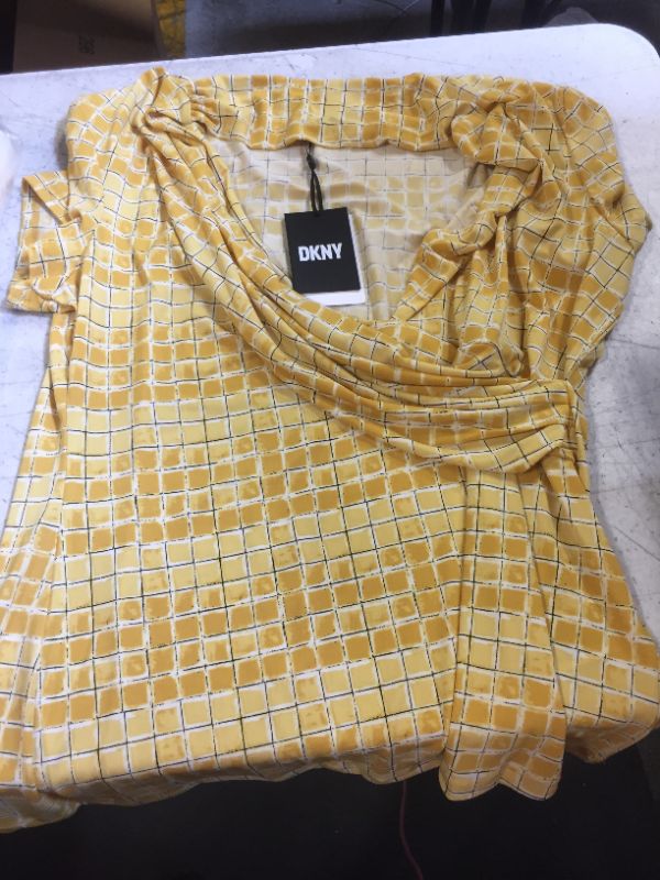 Photo 2 of DKNY Women's Short Sleeve Side Ruche Top X-Large Sunkiss Mlt