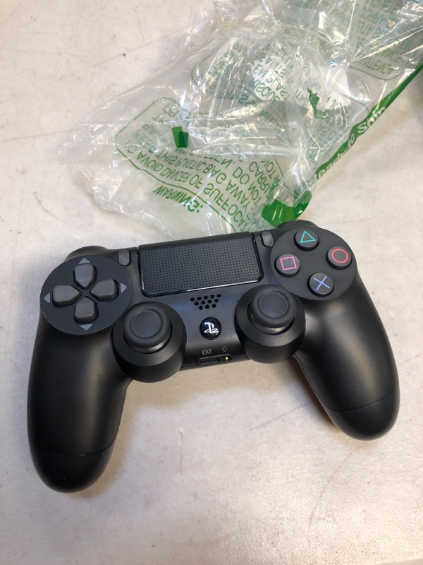 Photo 2 of Sony Playstation 4 Dual Shock 4 Controller
