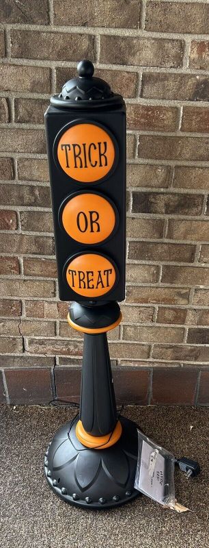 Photo 1 of New Hyde And Eek LED Trick or Treaters Stop Sign w/Timer 42 
