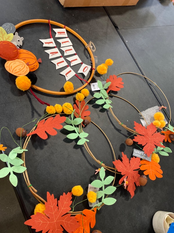 Photo 1 of 4 - Fall Wreath 16x18in 