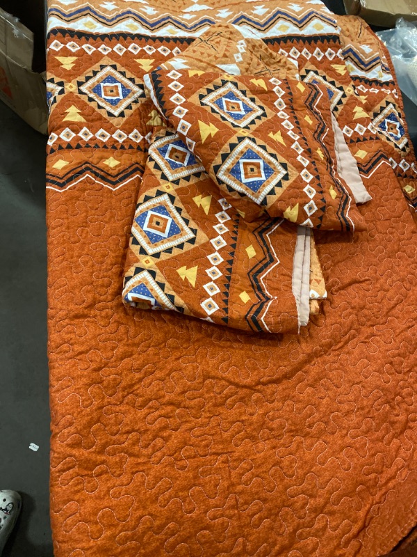 Photo 2 of WONGS BEDDING Boho Quilt Set California King,3 PCS Burnt Orange/Rust Quilt Bedspread Lightweight Geometry Printed Coverlet Set with 2 Pillowcase,Soft Bohemian Bedding Set 106"×96"