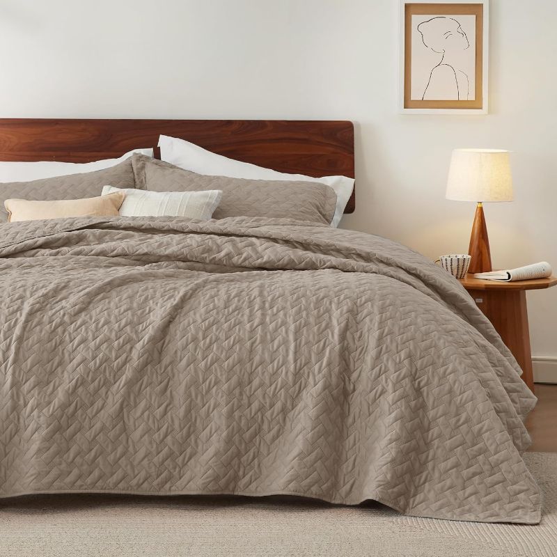 Photo 1 of Bedsure King Size Quilt Set - Lightweight Summer Quilt King - Taupe Bedspread King Size - Bedding Coverlet for All Seasons (Includes 1 Quilt, 2 Pillow Shams)