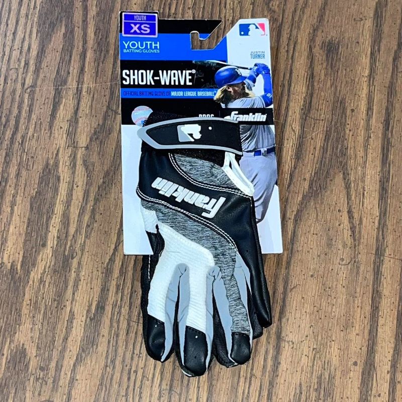 Photo 1 of Boys XS Franklin Shok-Wave Youth batting gloves 