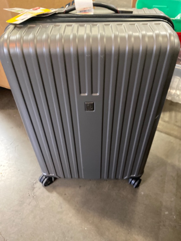 Photo 2 of SWISSGEAR Ridge Hardside Large Checked Suitcase