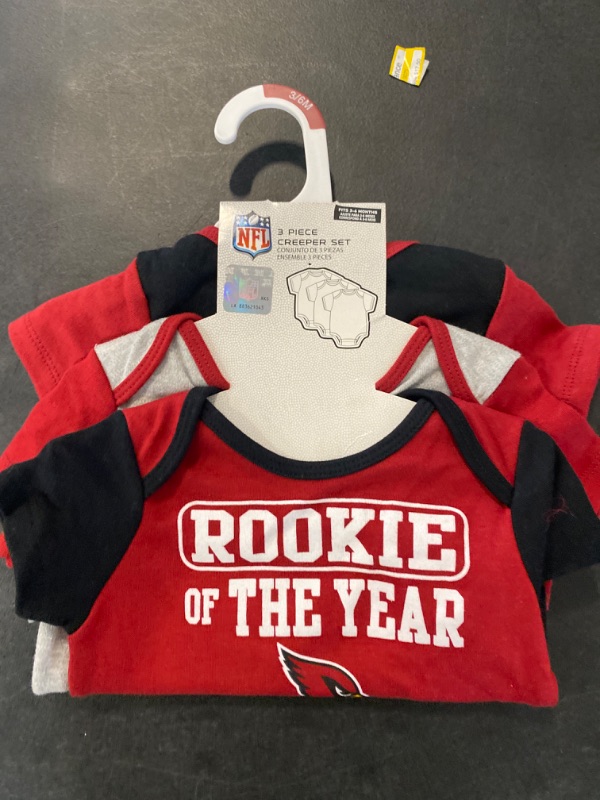 Photo 2 of 3/6 M Infant Black/Cardinal/Heathered Gray Arizona Cardinals Three-Pack Bodysuit Set
 