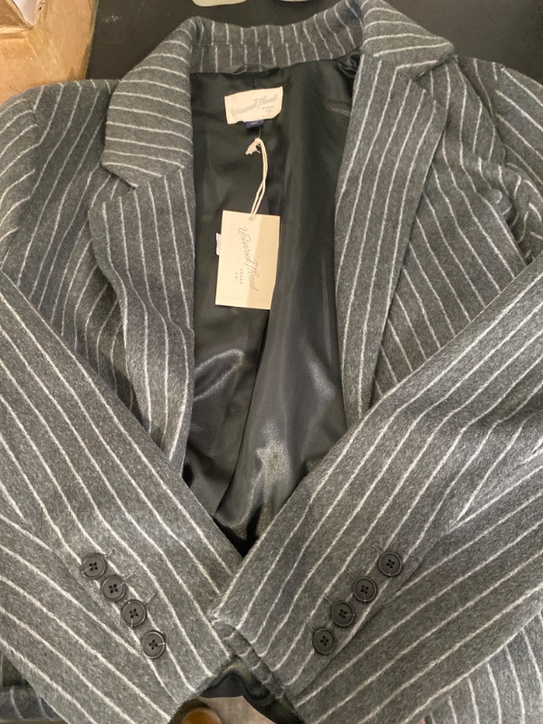 Photo 2 of Women's Relaxed Fit Blazer - Universal Thread™ Gray L
