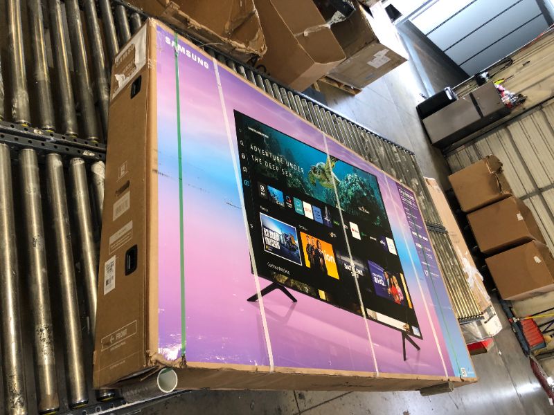 Photo 2 of Samsung - 85” Class CU7000 Crystal UHD 4K Smart Tizen TV

