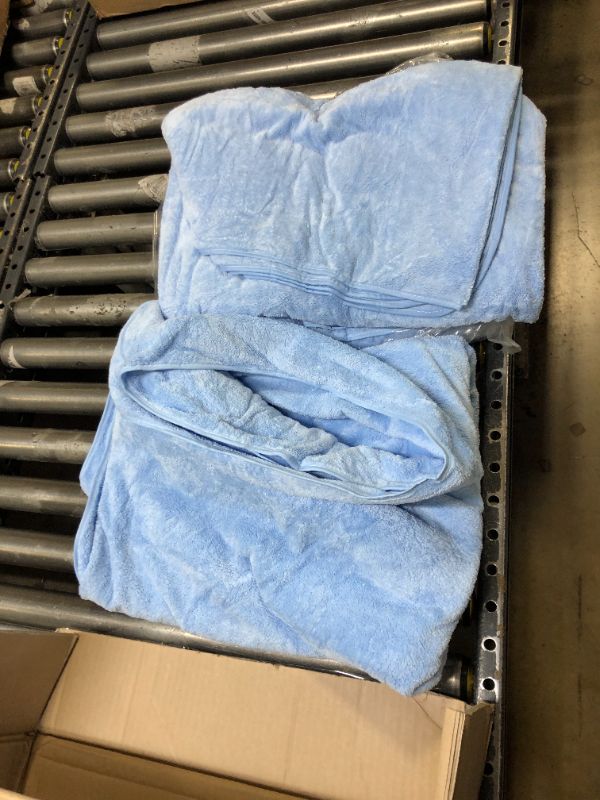 Photo 1 of 4 Pcs Oversized Fleece Bath Towels, 40 x 80 Inch Bath Sheets Extra Large Microfiber Coral Velvet Highly Absorbent Towels 350GSM High Density Towel for Adults Home Bath Beach Hotel SPA (Blue)

