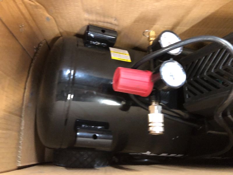 Photo 3 of 8G 150 PSI Hotdog Air Compressor