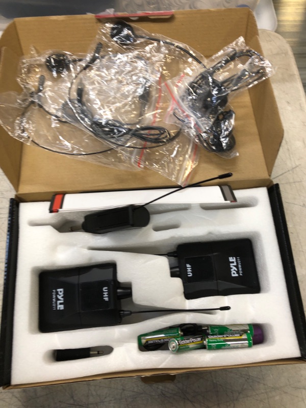 Photo 1 of Pyle Dual UHF Microphone System - Portable Professional Cordless Microphone Set Wireless Mic Kit w/Headset / Lavalier Mic, Beltpack Transmitter, Receiver - Karaoke & Conference - Pyle PDWMU211,Black