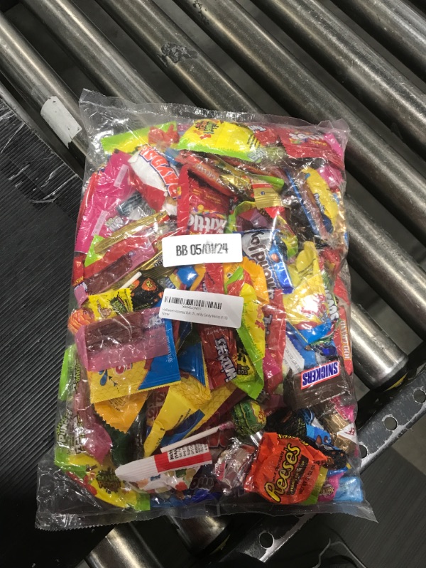 Photo 2 of Golax Assorted Bulk Candy Mix -Skittles, Air Heads, Swedish Fish, Sour Patch Kids, Haribo, Starburst, Jolly Rancher - Individually Wrapped Candy - By Candy Market (4 LB) BEST BY 05 01 2024