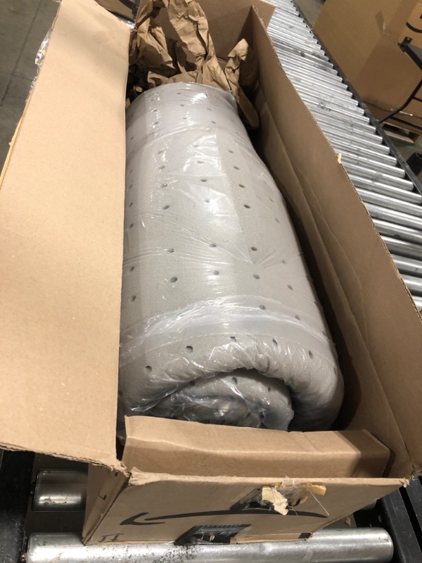 Photo 2 of Maxzzz 2 Inch Mattress Topper Twin Size, Firm Memory Foam Bed Mattress Topper, Ventilated Mattress Pad CertiPUR-US Certified Plush
