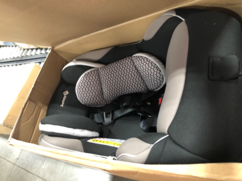 Photo 2 of Safety 1st Guide 65 Convertible Car Seat, Chambers, Black, CC078CMI
